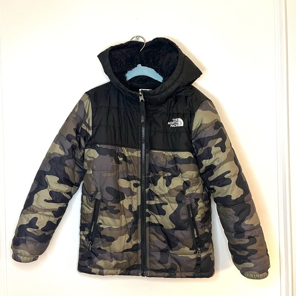 The North Face Kids Camouflage Reversible Puffer Coat With Hood XS - Picture 2 of 9